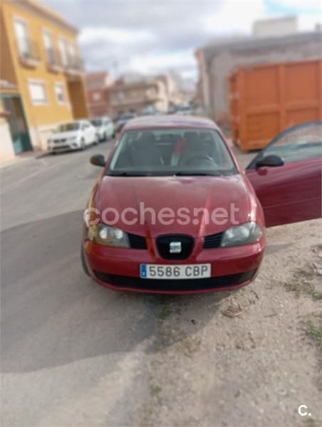 Granate Usado 2002 Seat Ibiza Stella Berlina | 2900 € (Precio justo) - Imagen 1/4