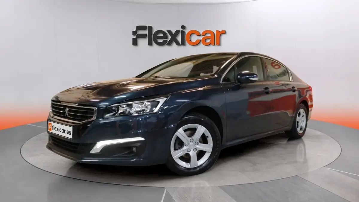 Usado Peugeot 508 Active 120 CV (88 kW) 2017 Azul Berlina