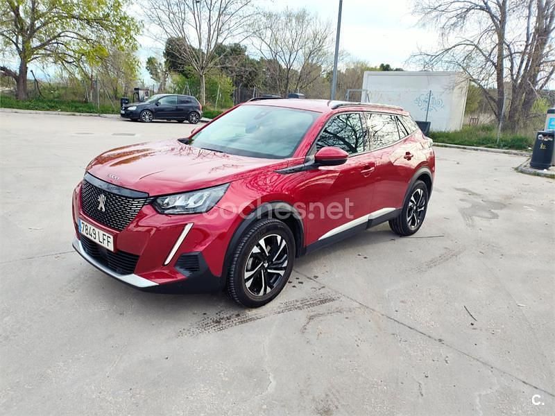 Usado Peugeot 2008 Allure 130 CV (95 kW) 2020 Rojo SUV