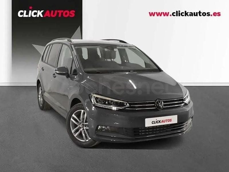 Usado VW Touran 150 CV (110 kW) 2025 Gris / plata Monovolumen