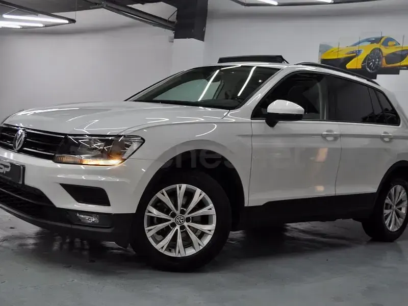 Usado VW Tiguan Edition 125 CV (91 kW) 2017 Blanco SUV
