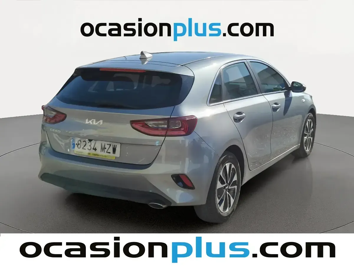 Usado Kia Ceed 100 CV (73 kW) 2025 Gris Utilitario