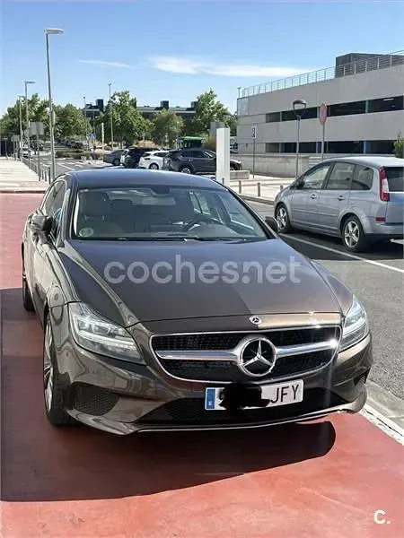 Usado Mercedes CLS250 Shooting Brake 204 CV (150 kW) 2015 Marrón Familiar