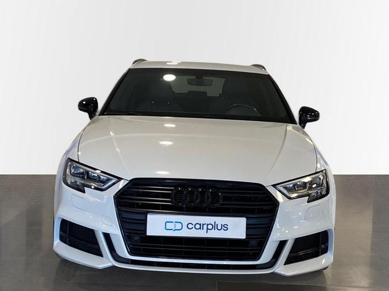 Usado Audi A3 Sportback Attraction 150 CV (110 kW) 2020 Blanco glaciar (metalizado) Utilitario