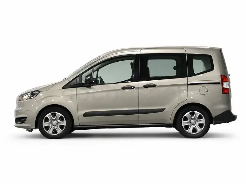 Usado Ford Tourneo Courier Trend 100 CV (73 kW) 2015 Beige Monovolumen