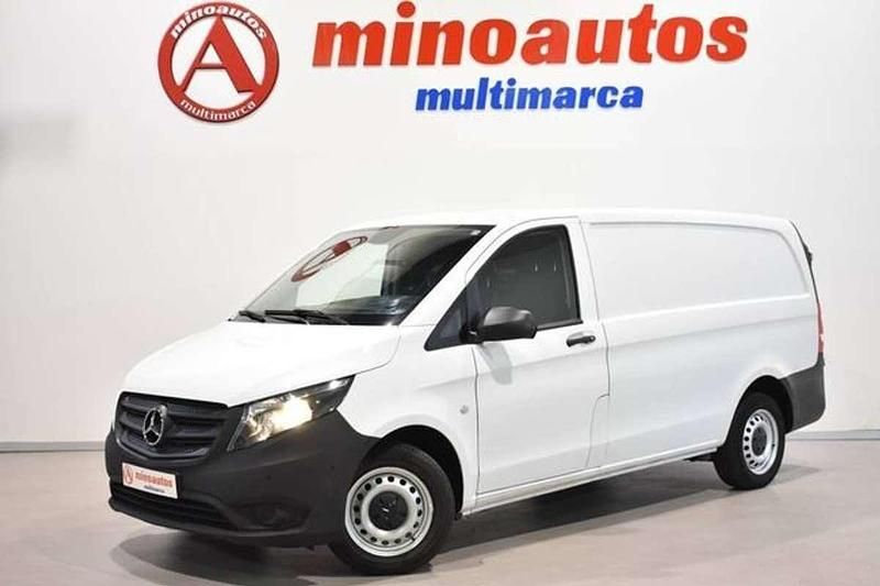 Usado Mercedes Vito 136 CV (100 kW) 2021 Blanco Van