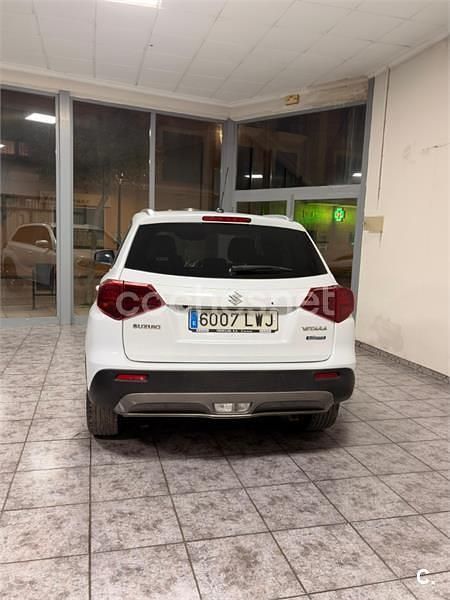Usado Suzuki Vitara GLX 129 CV (94 kW) 2022 Blanco SUV