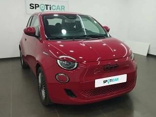 Usado Fiat 500e Red 86 kW (118 CV) 2022 Rojo Utilitario
