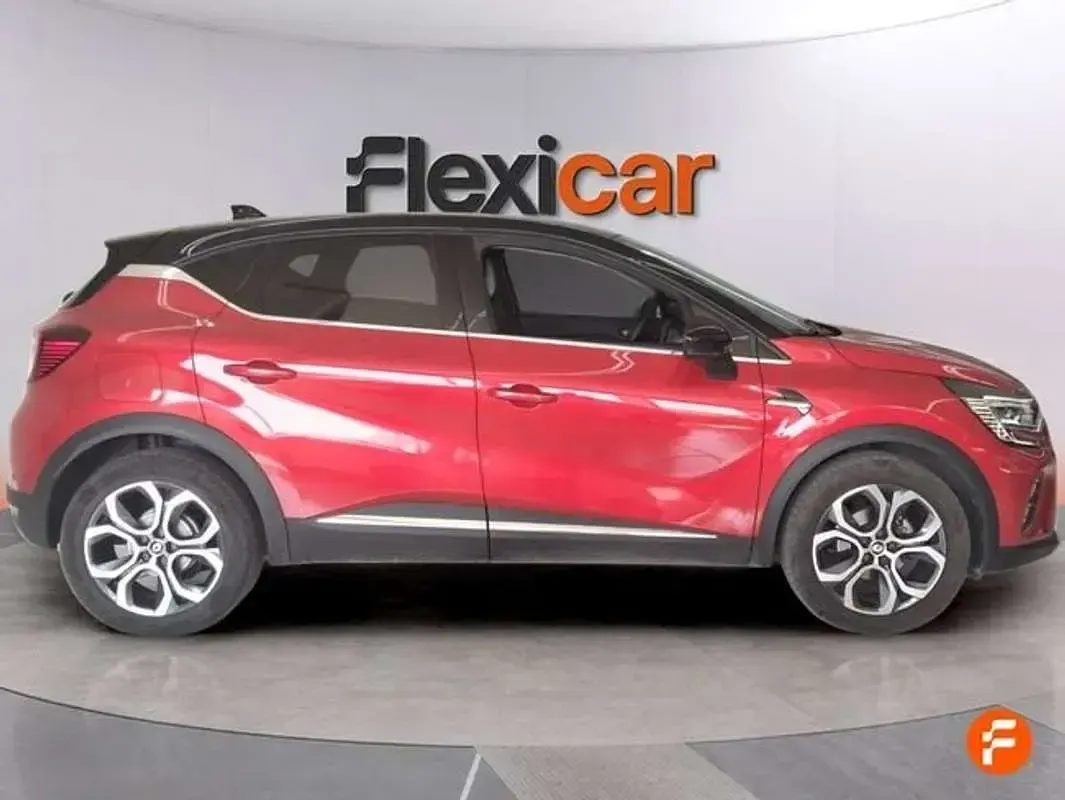 Usado Renault Captur Zen 140 CV (102 kW) 2022 Burdeos SUV