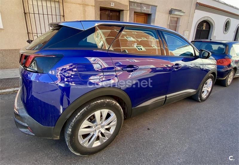 Usado Peugeot 3008 Active 130 CV (95 kW) 2017 Azul SUV