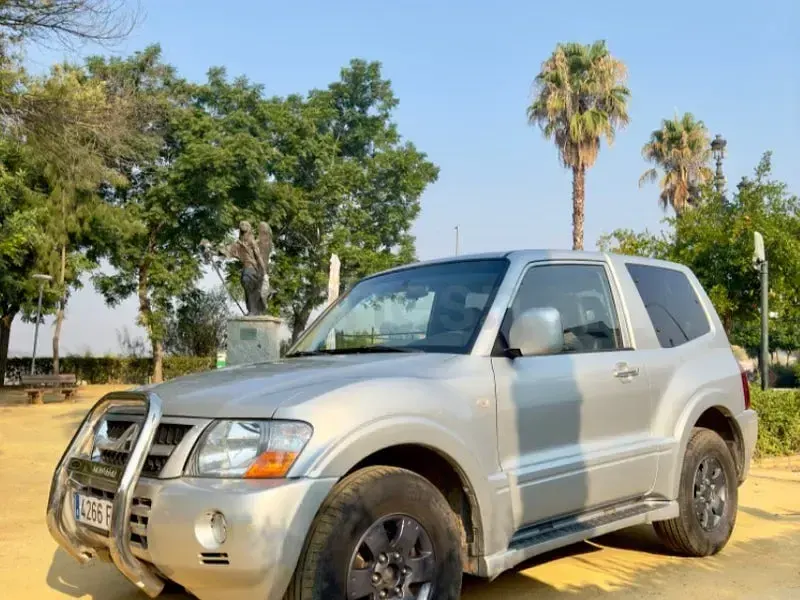 Usado Mitsubishi Montero Intense 160 CV (117 kW) 2005 Gris / plata SUV