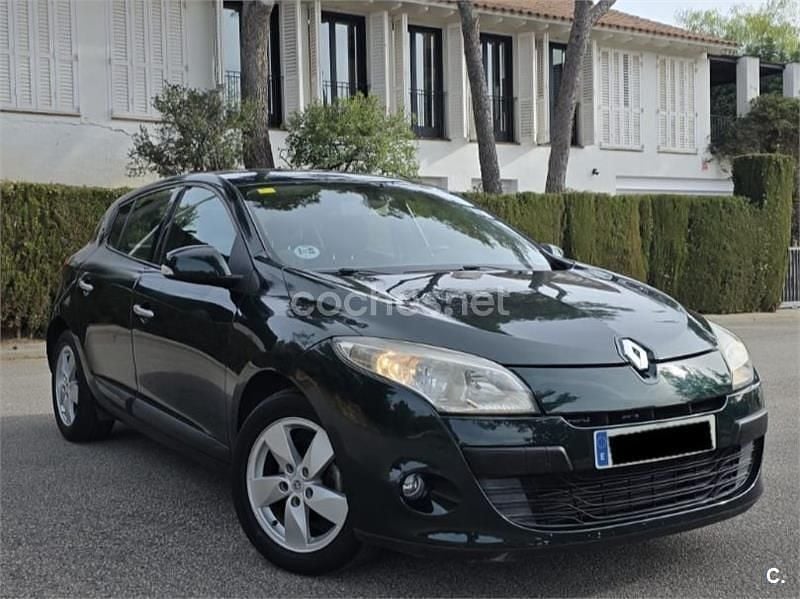 Usado Renault Mégane Dynamique 105 CV (77 kW) 2009 Verde Berlina