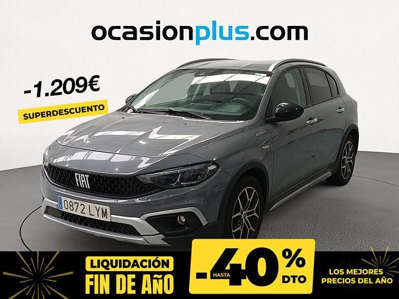 Gris Usado 2022 Fiat Tipo Cross Berlina | 13.300 € (Precio justo) - Imagen 1/4
