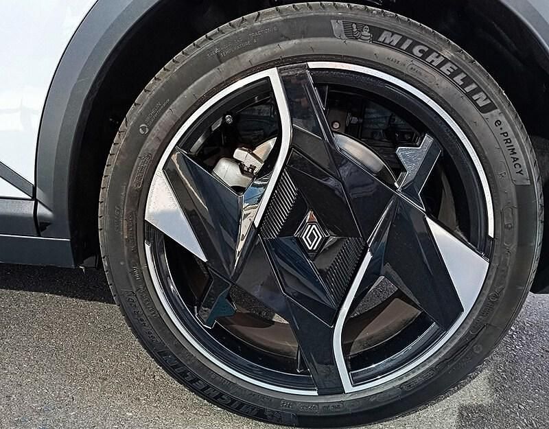 Usado Renault Scenic E-Tech Iconic 159 kW (217 CV) 2024 Blanco SUV