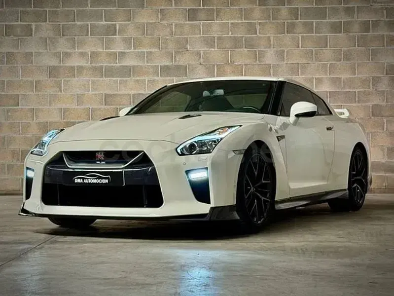 Usado Nissan GT-R Black Edition 570 CV (419 kW) 2016 Blanco Coupe