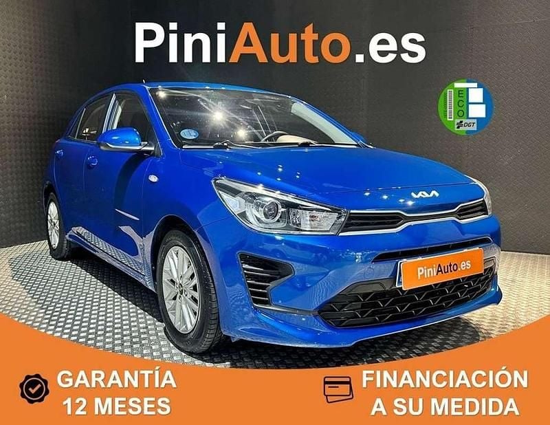 Usado Kia Rio 99 CV (72 kW) 2021 Azul Utilitario