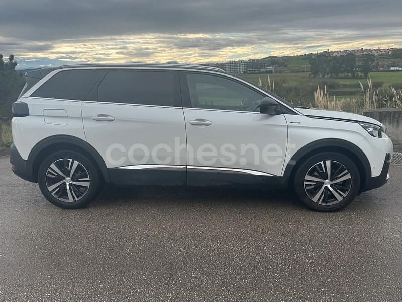 Usado Peugeot 5008 GT-line 130 CV (95 kW) 2019 Blanco SUV