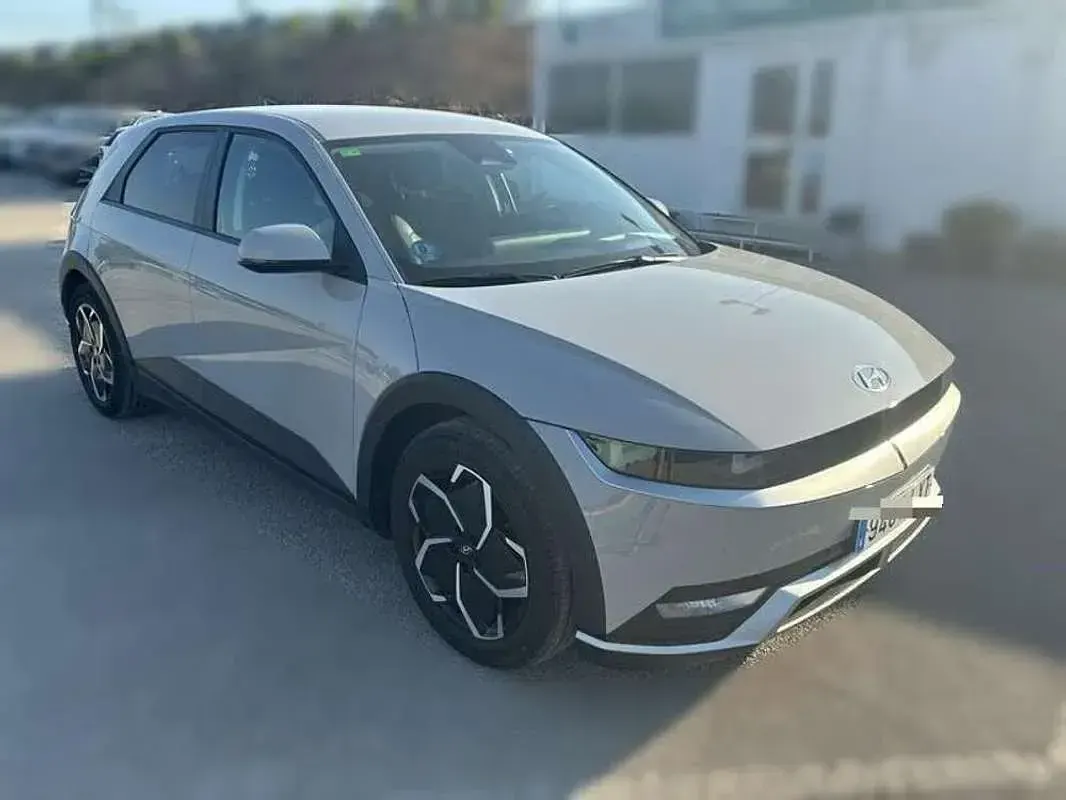 Usado Hyundai Ioniq 160 kW (218 CV) 2022 Gris Utilitario