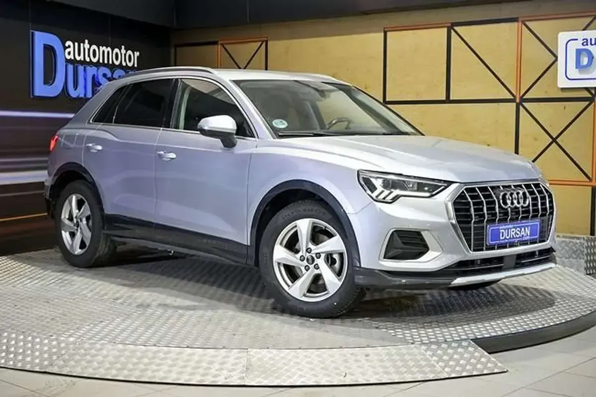 Käytetty Audi Q3 Advanced 150 HP (110 kW) 2022 Harmaa Katumaasturi