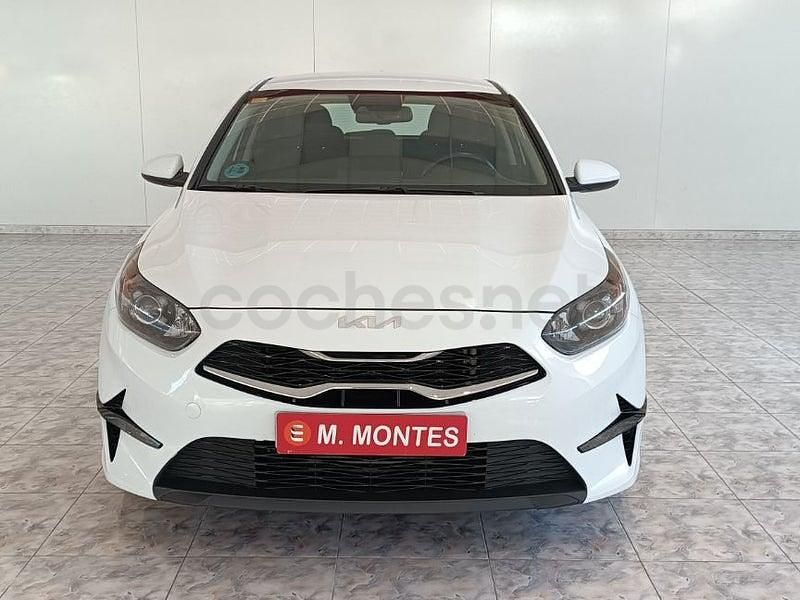 Usado Kia Ceed 100 CV (73 kW) 2021 Blanco Utilitario