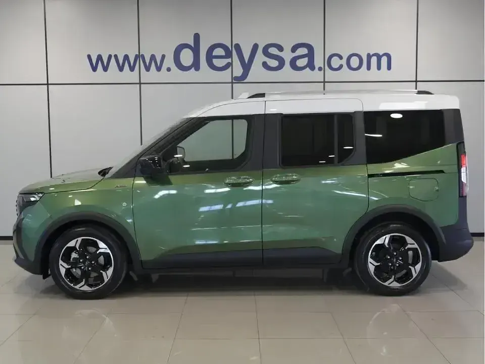 Nuevo Ford Tourneo Courier Active 125 CV (91 kW) 2026 Verde Monovolumen