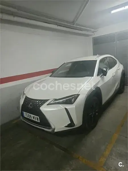 Usado Lexus UX 184 CV (135 kW) 2024 Blanco SUV