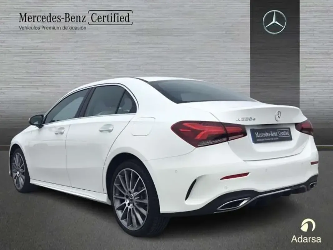Usado Mercedes A250 AMG line 160 CV (117 kW) 2022 Berlina