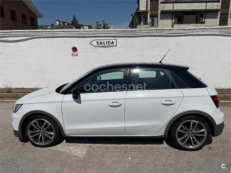 Usado Audi A1 Sportback 116 CV (85 kW) 2016 Blanco Utilitario