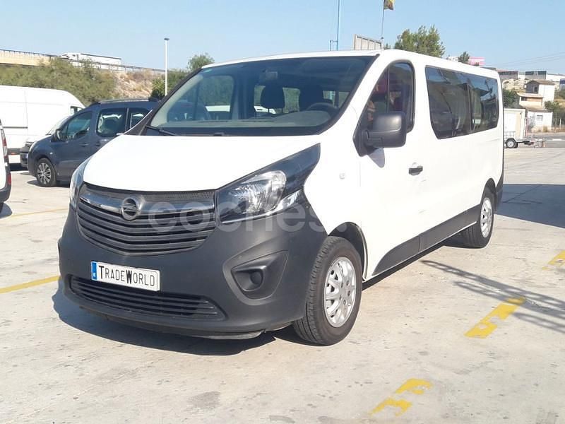 Usado Opel Vivaro 125 CV (91 kW) 2018 Blanco Monovolumen