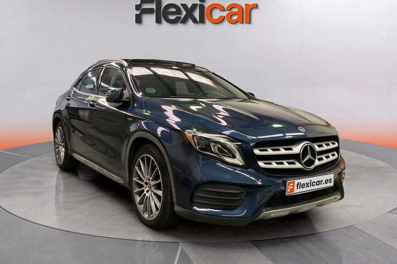 Azul Usado 2020 Mercedes GLA180 SUV | 21.990 € - Imagen 1/4