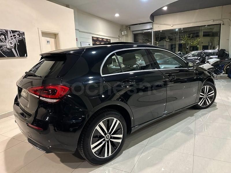 Usado Mercedes A250 218 CV (160 kW) 2021 Negro Berlina