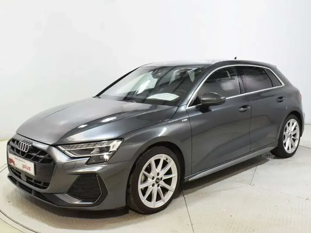 Usado Audi A3 Sportback S-Line 150 CV (110 kW) 2025 Gris Utilitario