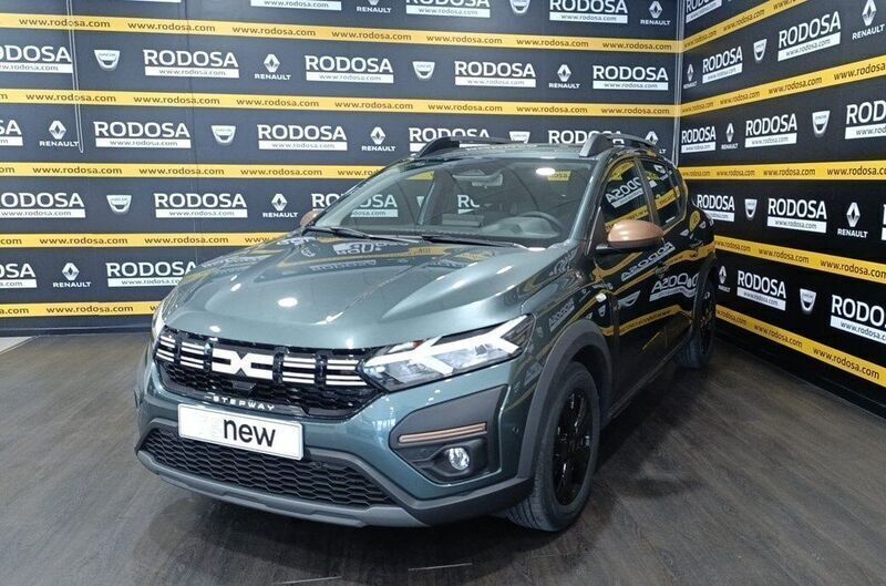 Verde Usado 2024 Dacia Sandero Extreme Utilitario | 18.450 € (Un poco caro) - Imagen 1/4