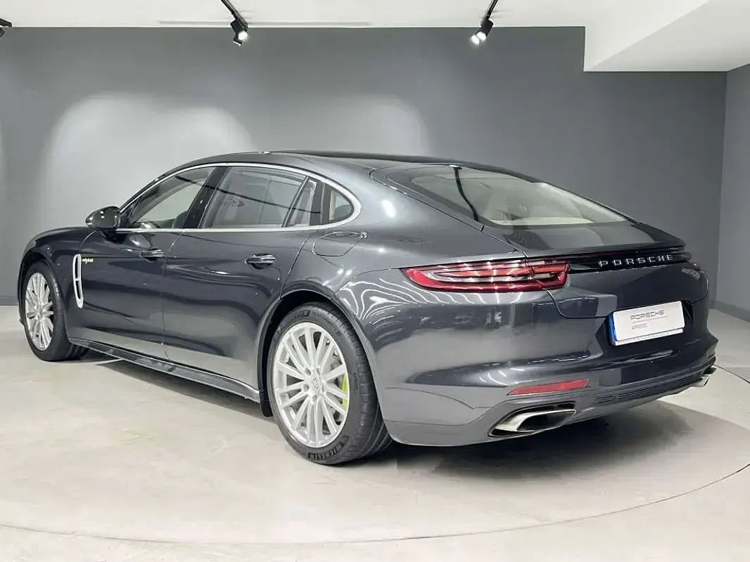 Usado Porsche Panamera 4 Executive 462 CV (339 kW) 2017 Gris Utilitario