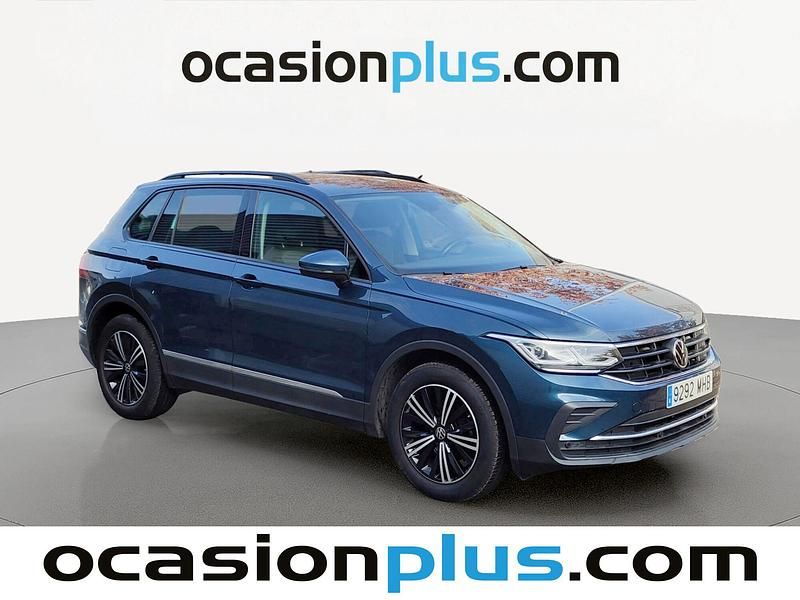 Usado VW Tiguan Life 150 CV (110 kW) 2023 Azul SUV
