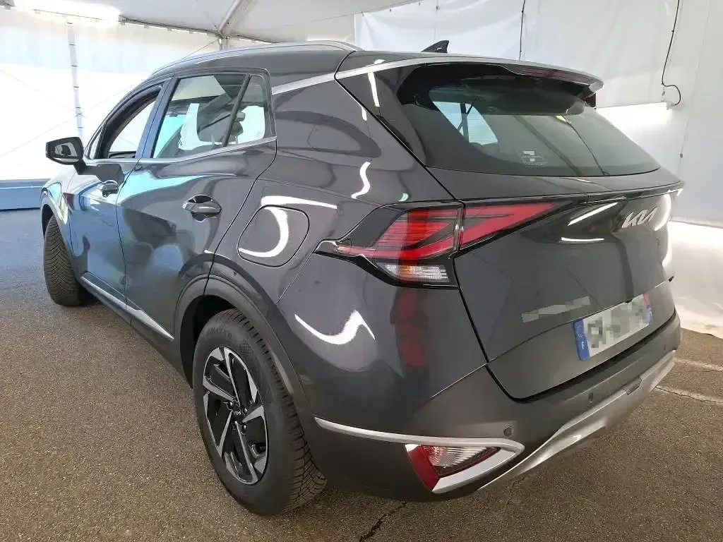 Usado Kia Sportage 136 CV (100 kW) 2024 Gris SUV
