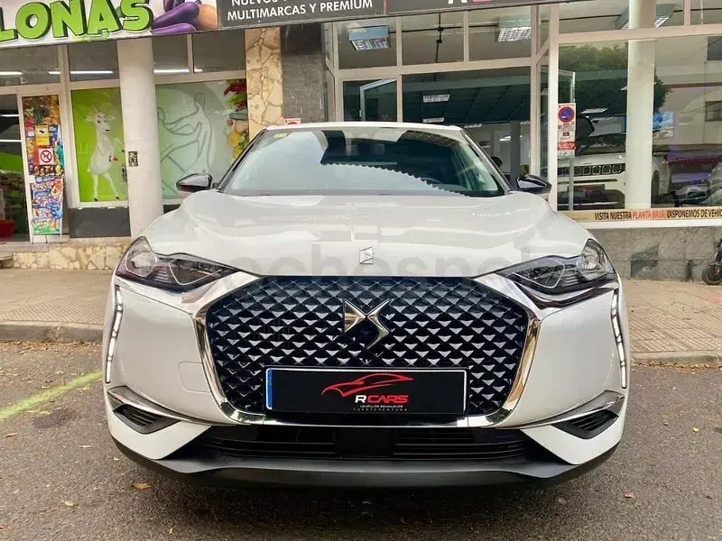 Usado DS Automobiles DS3 Crossback So Chic 100 CV (73 kW) 2020 Blanco SUV