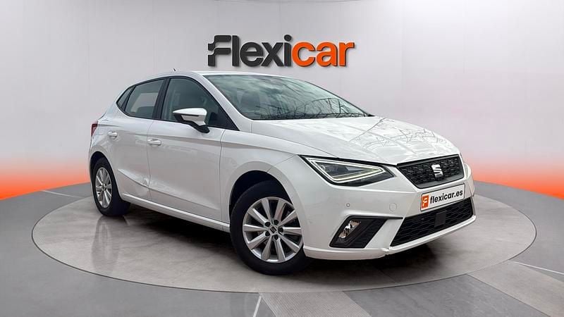 Usado Seat Ibiza Style 110 HP (80 kW) 2023 Branco Citadino