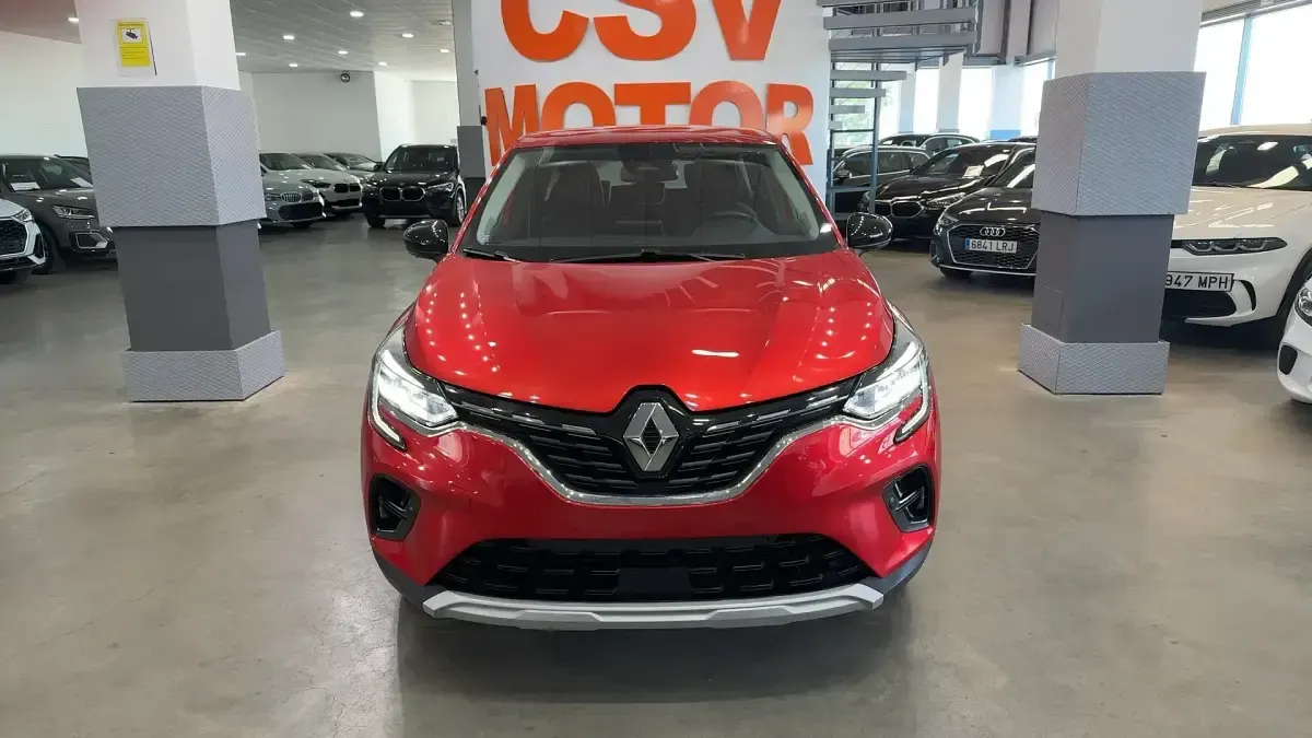 Usado Renault Captur Techno 91 CV (66 kW) 2024 Rojo SUV