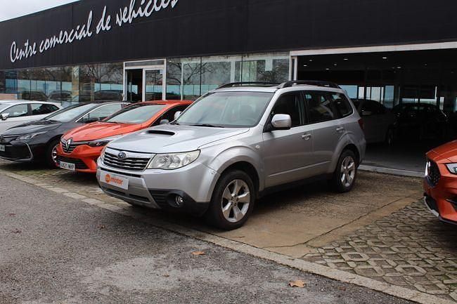 Gris Usado 2010 Subaru Forester SUV | 4850 € (Super precio) - Imagen 1/4