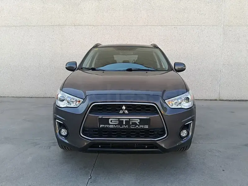 Usado Mitsubishi ASX Motion 116 CV (85 kW) 2013 Gris / plata SUV