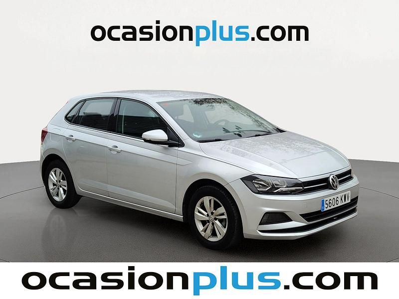 Usado VW Polo Advance 95 CV (69 kW) 2019 Gris plata Utilitario