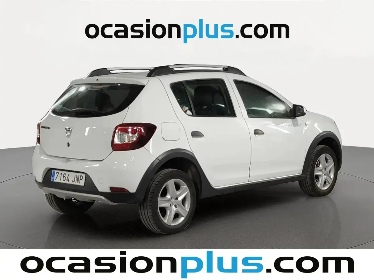 Usado Dacia Sandero Stepway 90 CV (66 kW) 2016 Blanco