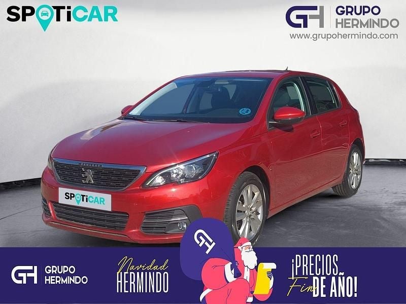 Usado Peugeot 308 Active 100 CV (73 kW) 2021 Rojo Berlina
