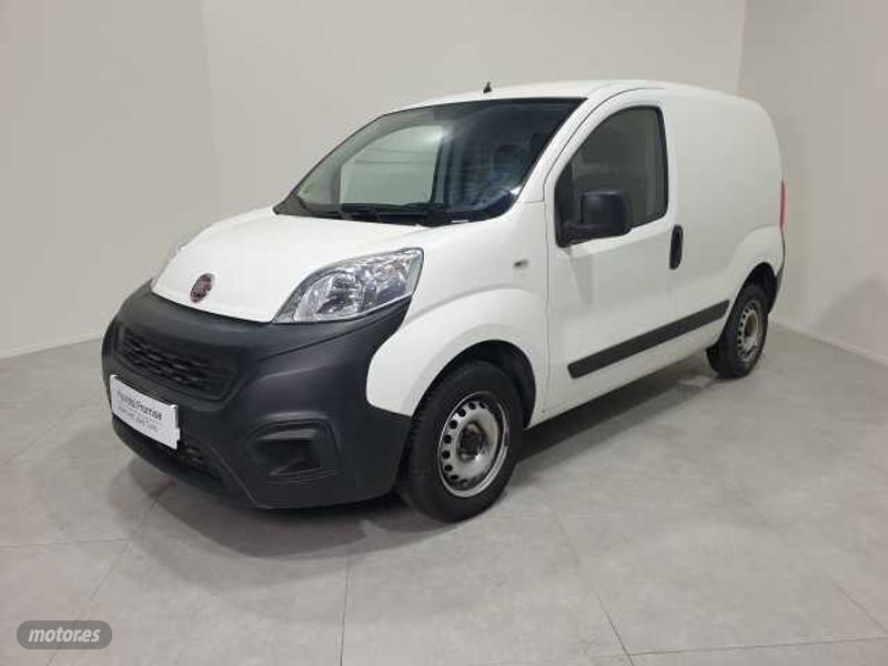 Blanco Usado 2018 Fiat Fiorino Monovolumen | 11.490 € (Precio justo) - Imagen 1/4