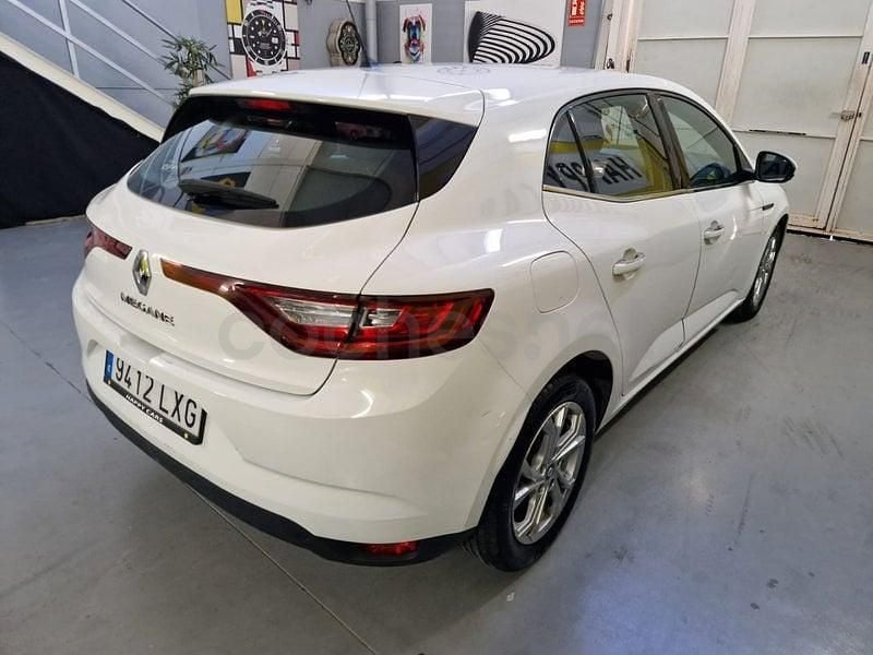 Usado Renault Mégane IV Bose Edition 115 CV (84 kW) 2019 Blanco Berlina