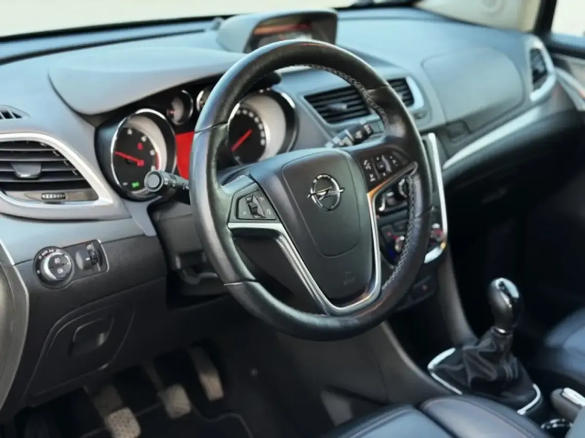 Usado Opel Mokka Excellence 136 CV (100 kW) 2016 Blanco SUV