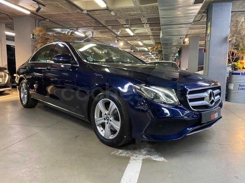 Usado Mercedes E220 194 CV (142 kW) 2018 Azul Berlina
