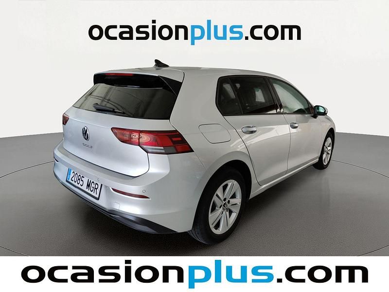 Usado VW Golf VIII Life 110 CV (80 kW) 2023 Gris plata Utilitario