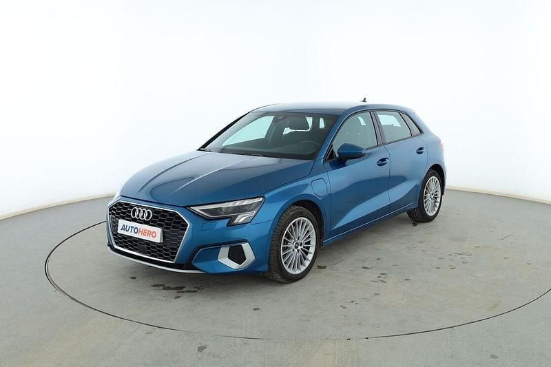 Usado Audi A3 Sportback e-tron Advanced 204 CV (150 kW) 2020 Azul Utilitario